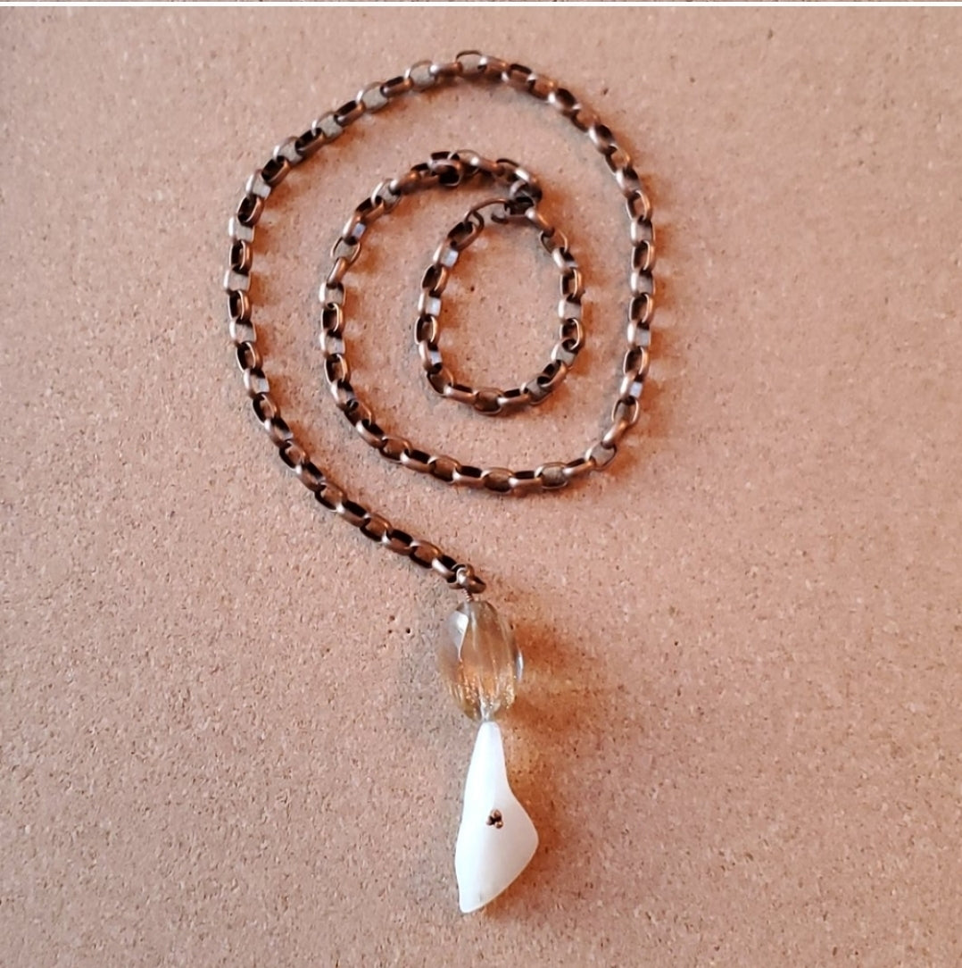 White Natural Stone Flower Copper  Chain Necklace