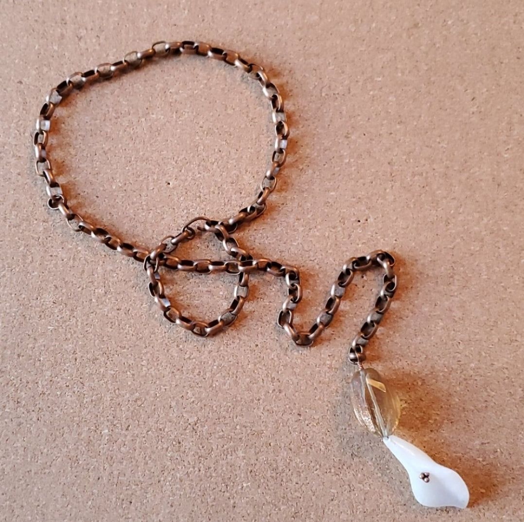 White Natural Stone Flower Copper  Chain Necklace